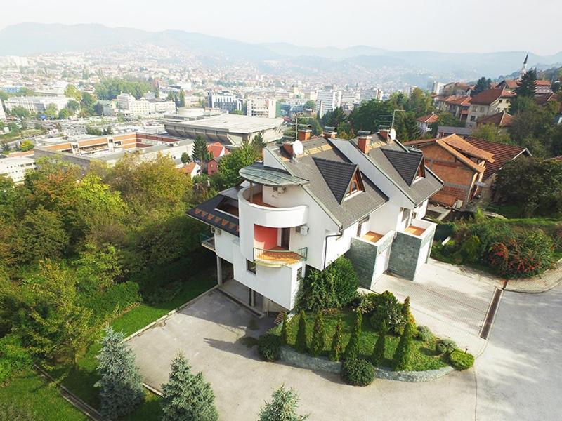 Villa Skenderija West By Poppy Sarajevo Esterno foto